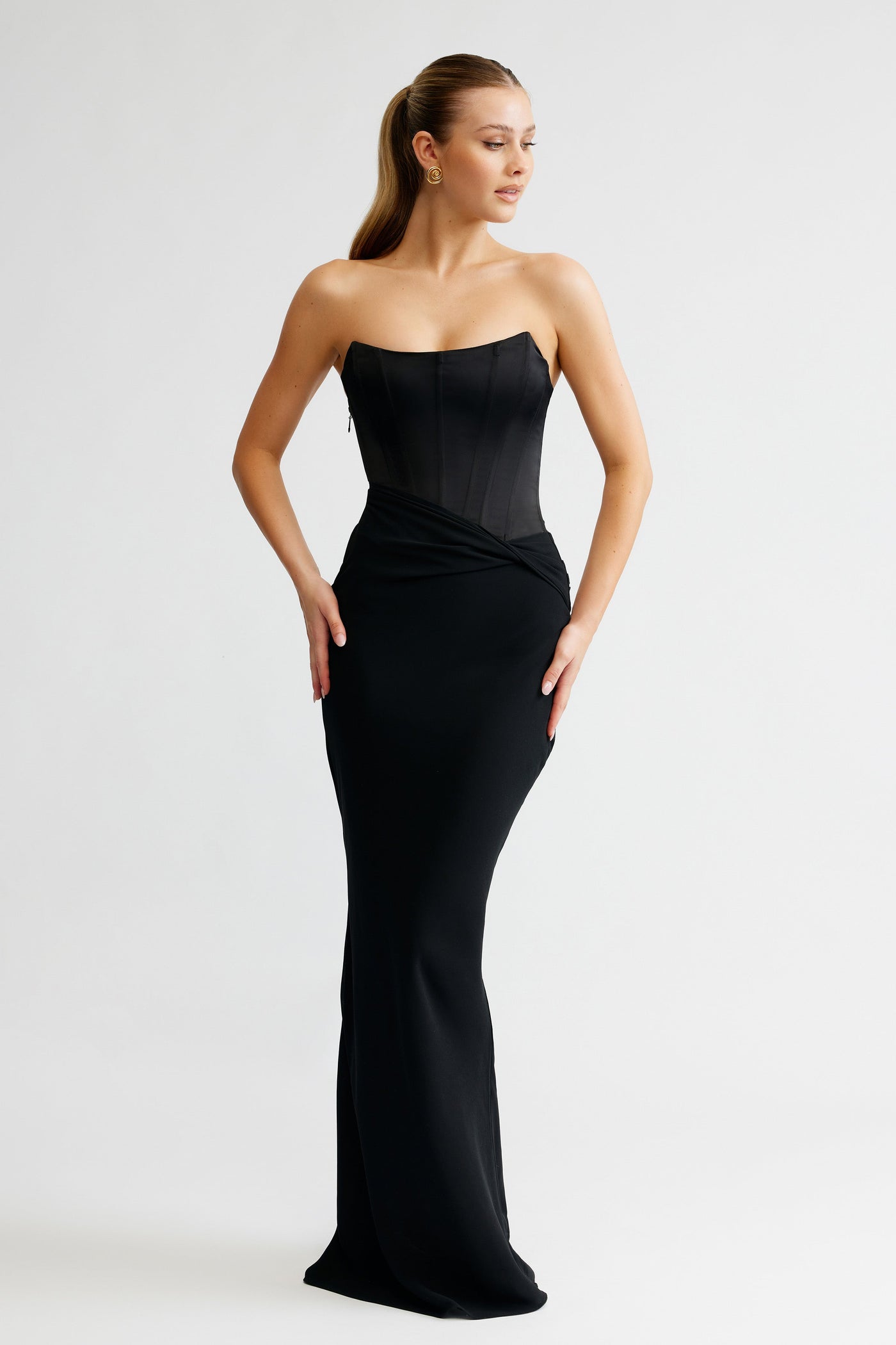 Elora Dress - Black (PREORDER) - SHOPJAUS - JAUS