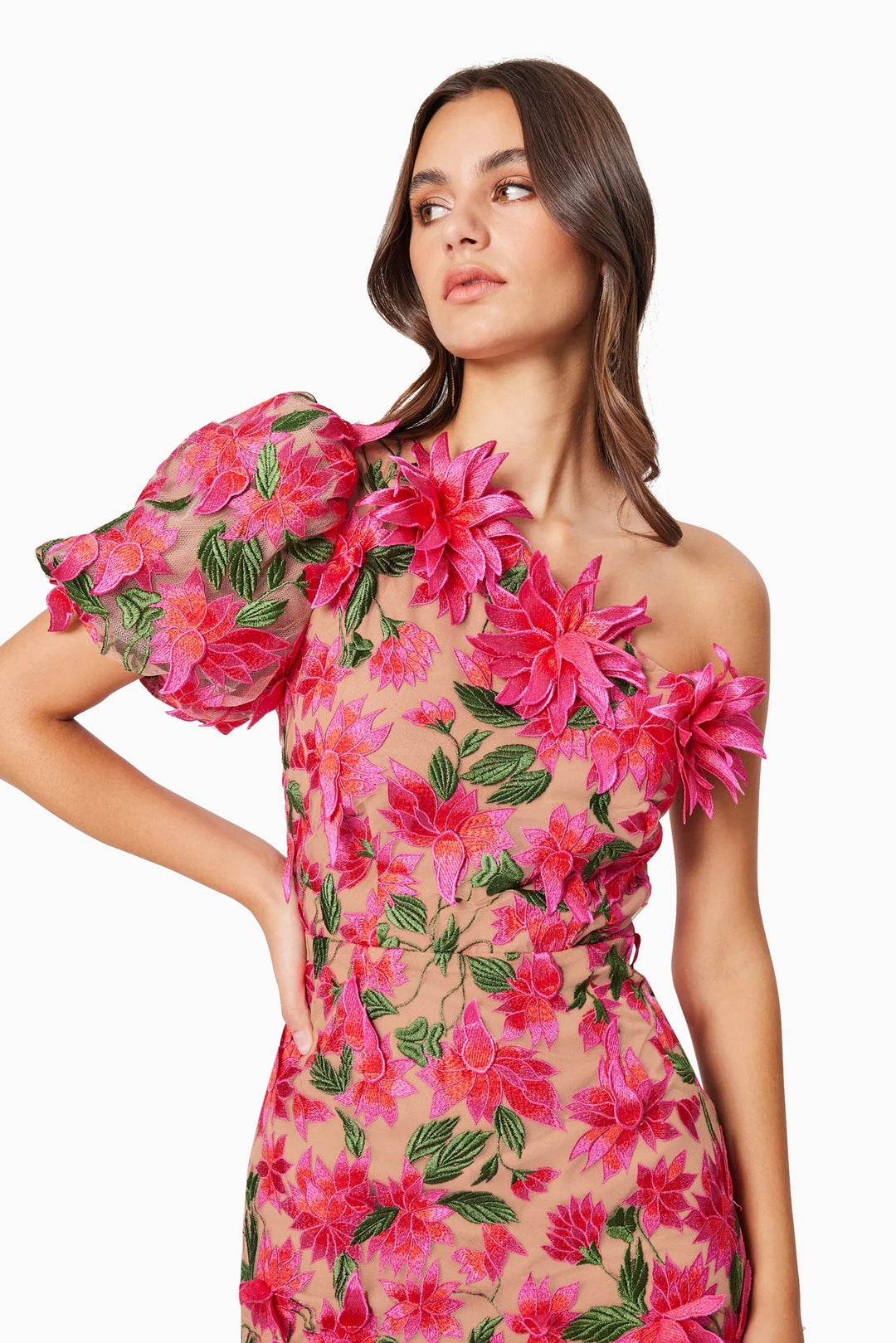 valentina midi dress in pink multi elliatt Elliatt Valentina Midi Dress Pink Multi Floral Size 8