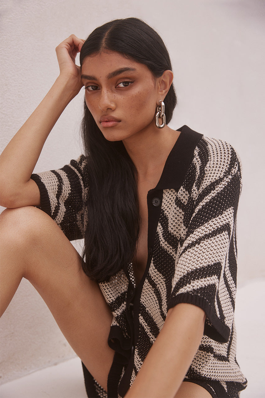 Mazie Shirt - Black/Multi - SHOPJAUS - JAUS