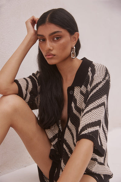 Mazie Shirt - Black/Multi - SHOPJAUS - JAUS