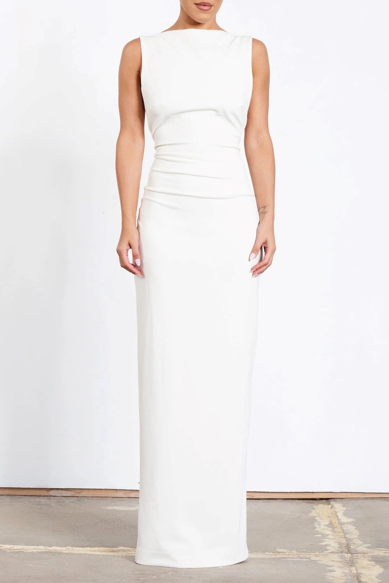 Verona Gown - White - SHOPJAUS - JAUS