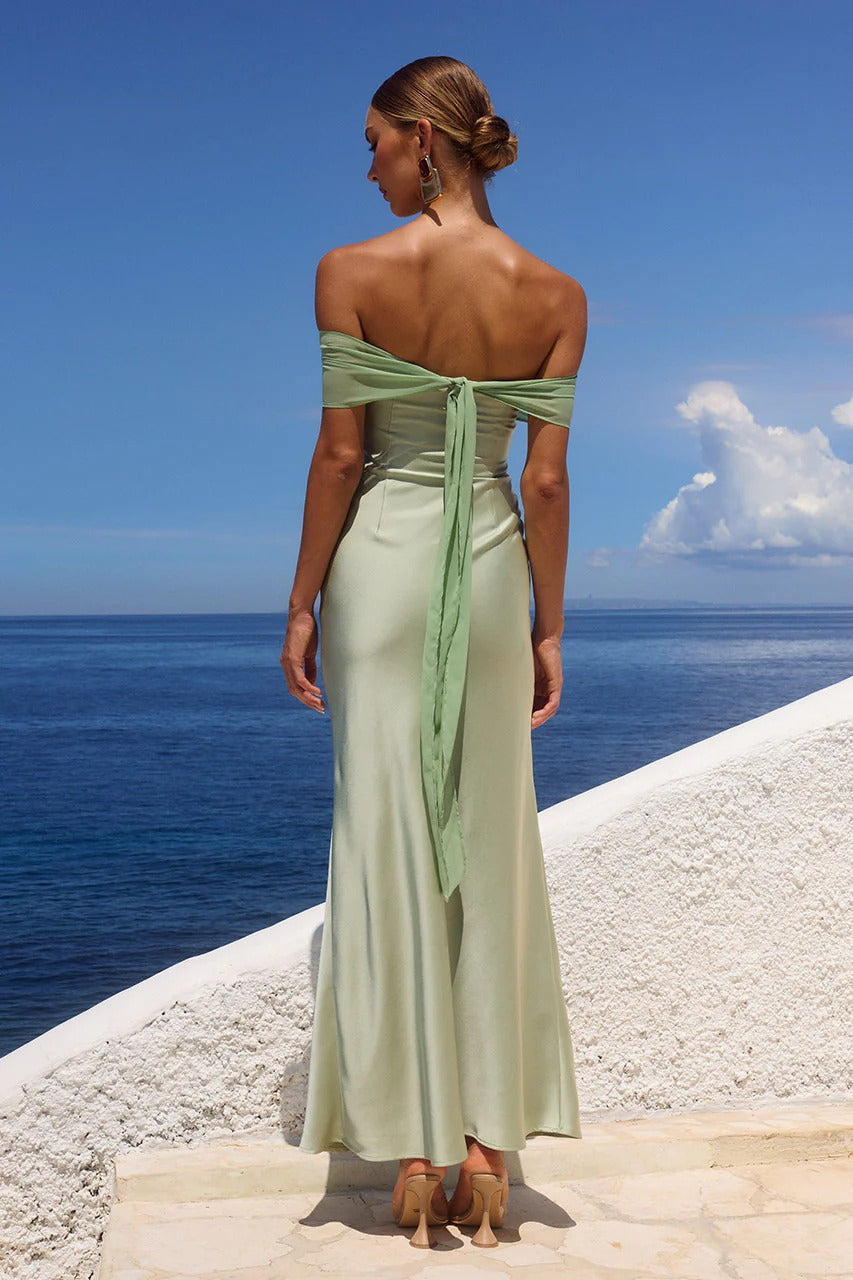 lime green off the shoulder dress Runaway Label KADIE MAXI in Mint On Sale for 70% Off Straps Sweetheart Lace Cute shoulder Sleeve Length Size:US 22Plus / UK 26 / EU 52